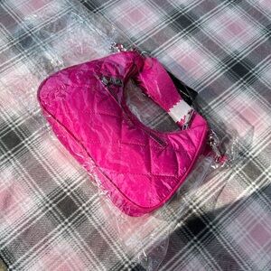 INC NWT one size Chelsea Pink 10Wx7Hx3Deep